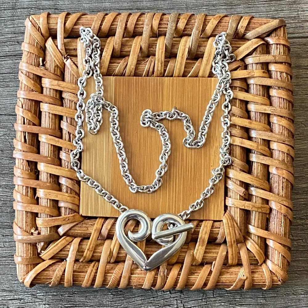 💝RETIRED James Avery Heart Toggle Necklace. - Picture 3 of 4